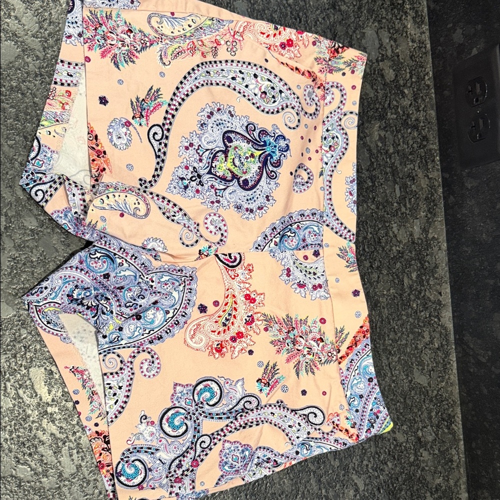 Express Paisley Print Women Shorts - Multicolor